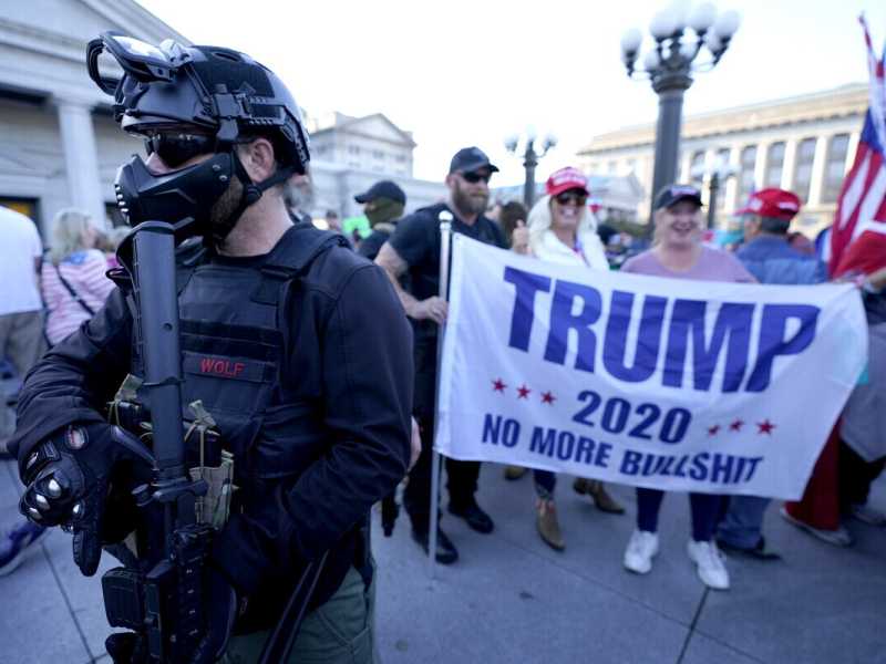 Perché i repubblicani non mollano Trump
