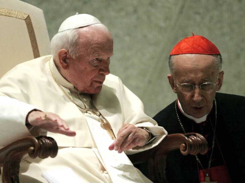 "Giù le mani da Giovanni Paolo II". Parla Ruini