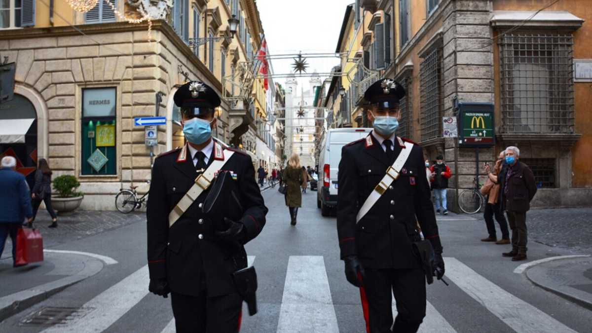 Immagine di Favorisca il patentino d'immunità
