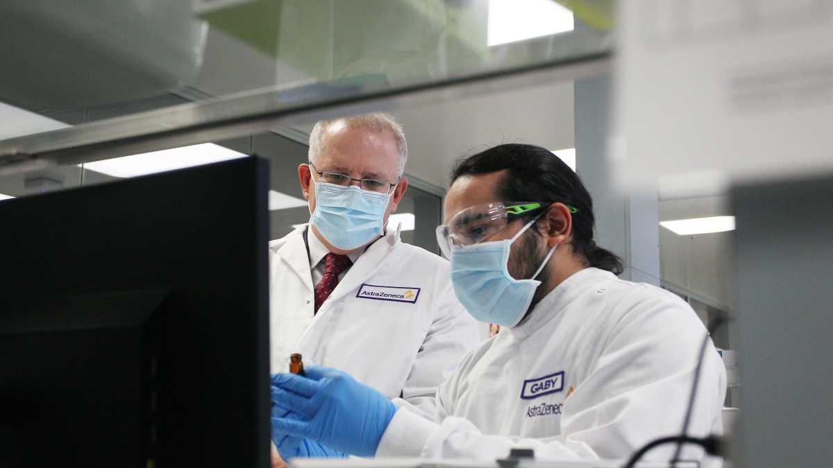 Immagine di Per aspera ad AstraZeneca. Perché Londra autorizza il vaccino mentre l'Ue aspetta ancora
