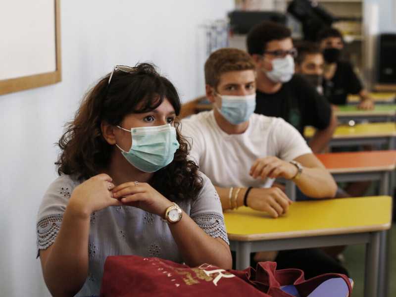 Tutta Italia zona gialla rafforzata, a scuola dall'11. Ecco il nuovo decreto
