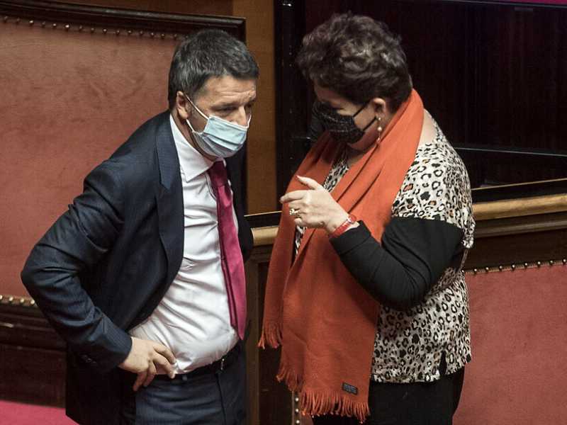 La Bellanova liquida il governo Conte. Ma nel Pd si guarda al semestre bianco