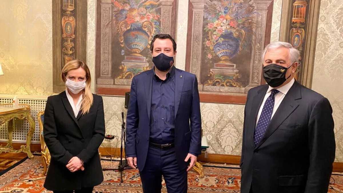 Immagine di Salvini, Meloni e Tajani da Mattarella: "Parlamento non in grado di lavorare"