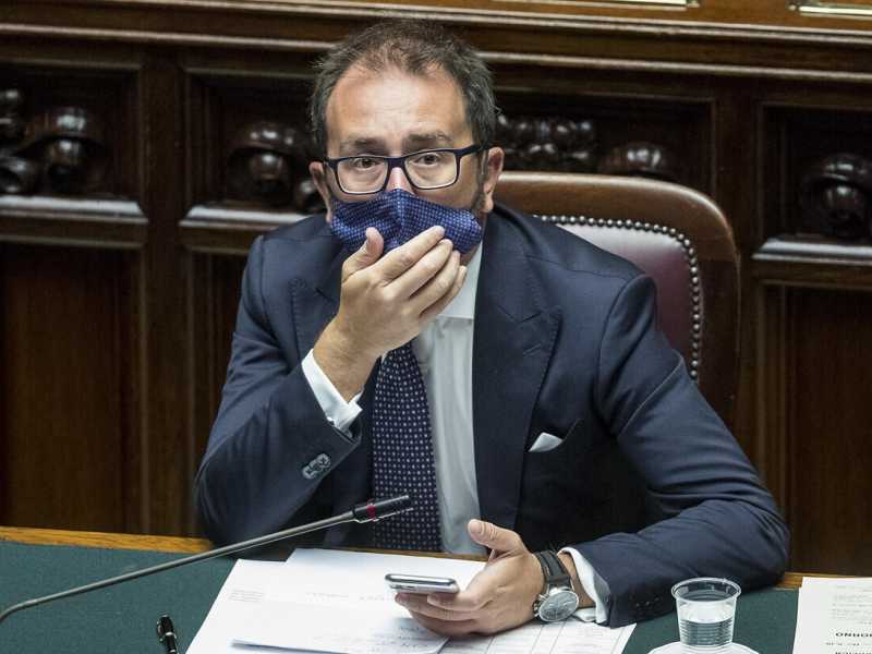 Il ministro della Giustizia Alfonso Bonafede (foto Ansa)