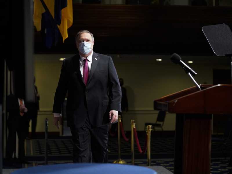 <span style="color: rgb(64, 64, 64); font-family: ralewayregular, sans-serif; font-size: 14px; background-color: rgb(253, 253, 253);">(AP Photo/Andrew Harnik, Pool)</span>
