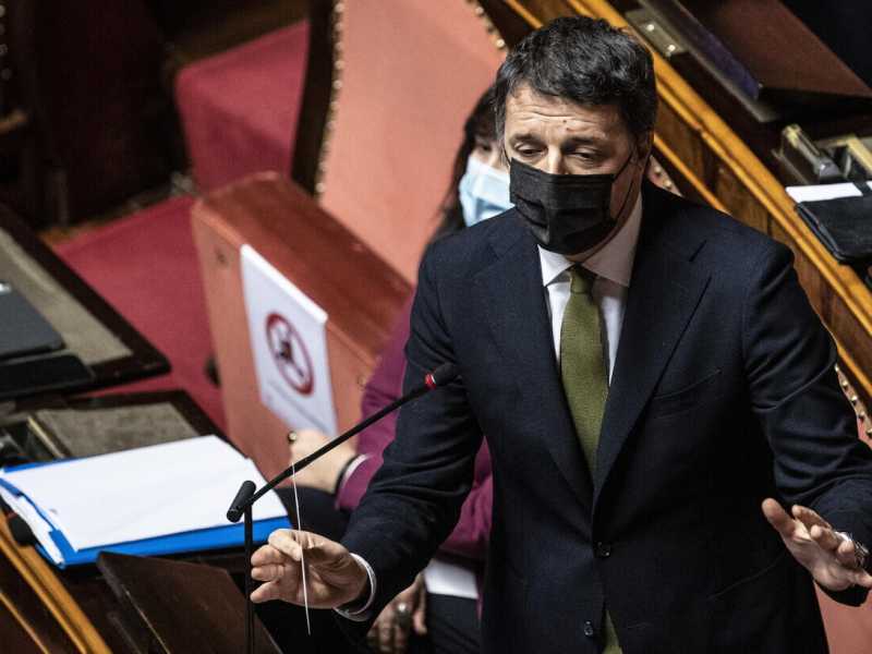 Conte (e Crimi) sbattono la porta in faccia a Renzi: "Mai più con noi"