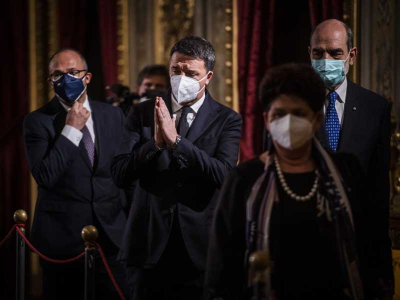 Crisi governo, Matteo Renzi con la delegazione di Italia viva il secondo di consultazioni al Quirinale (LaPresse)&nbsp;<br />