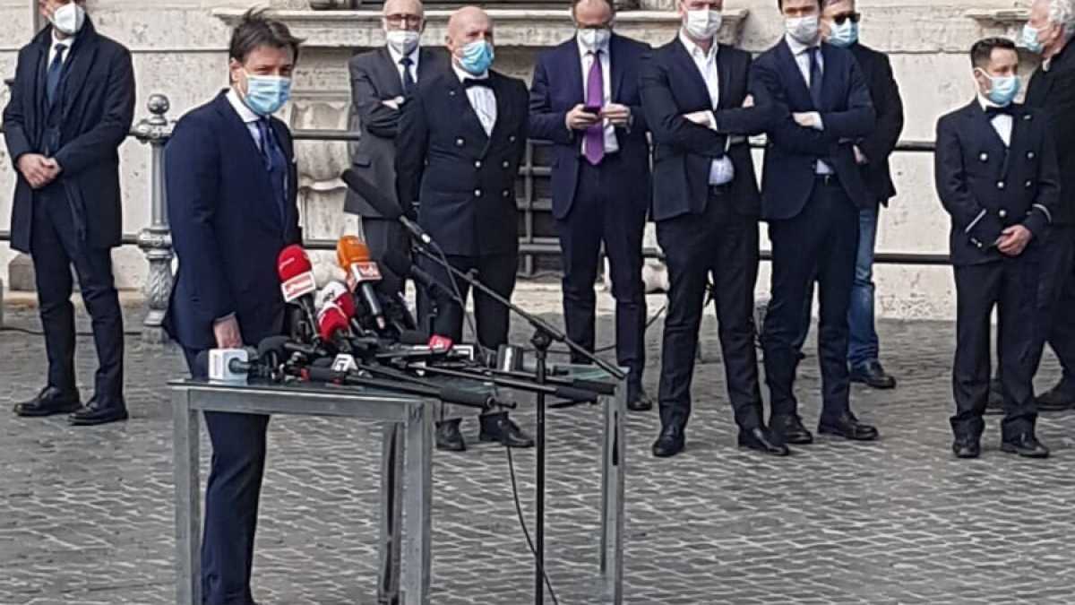 Immagine di Conte: "Buon lavoro a Draghi". A M5s, Pd e Leu: "Il nostro progetto è forte e concreto"