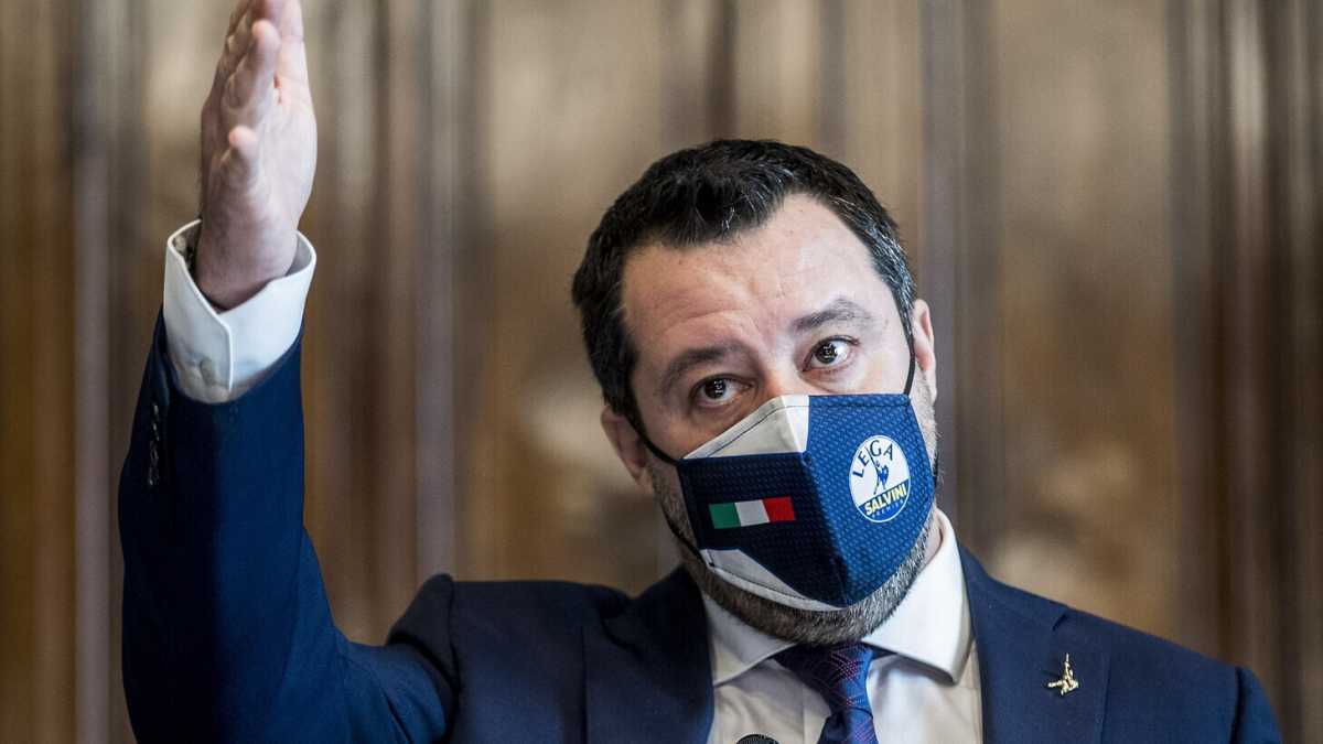 Immagine di La svolta moderata ed europeista di Salvini smontata in 20 tweet