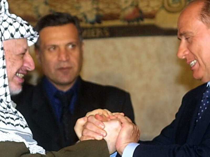Totò, Peppino, Arafat e Berlusconi