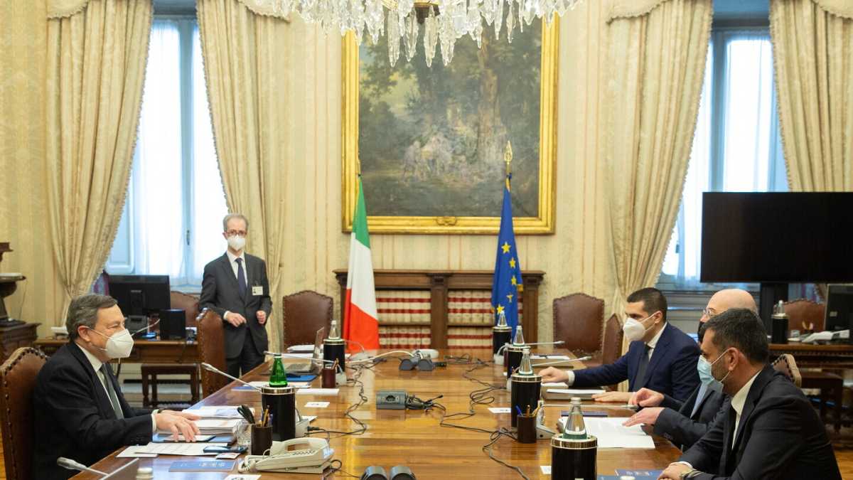 Immagine di Gli stati generali di Mario Draghi (in un solo giorno)