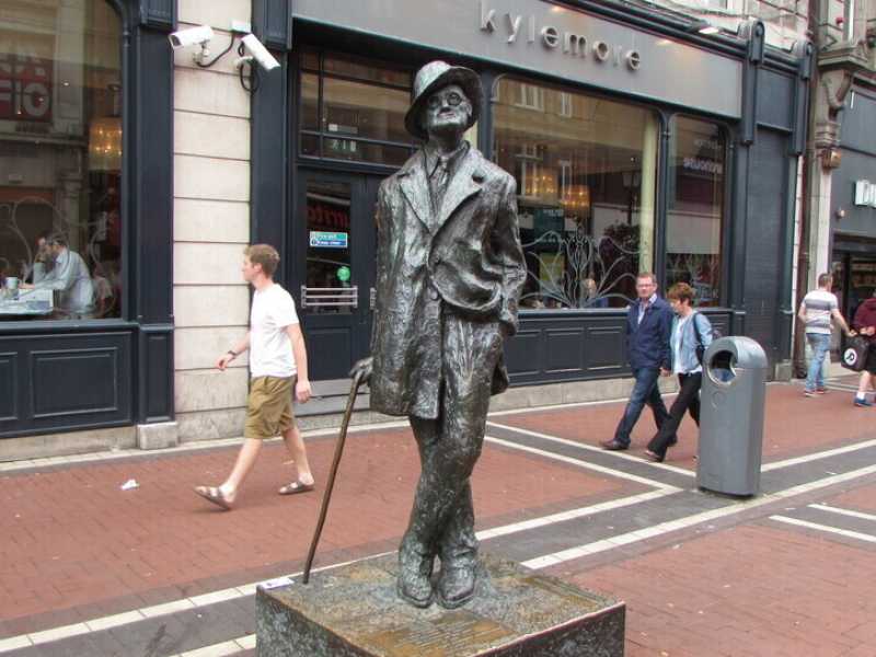 La statua di Joyce a Dublino (foto Wikipedia)&nbsp;<br />