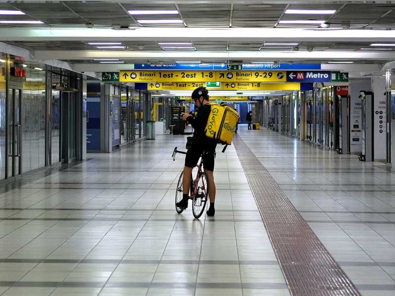 Assumere i rider per procura (di Milano)