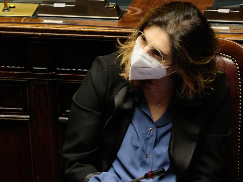L'ex ministro Tria: "Laura Castelli? Chi meglio di lei all'Economia, è competente"