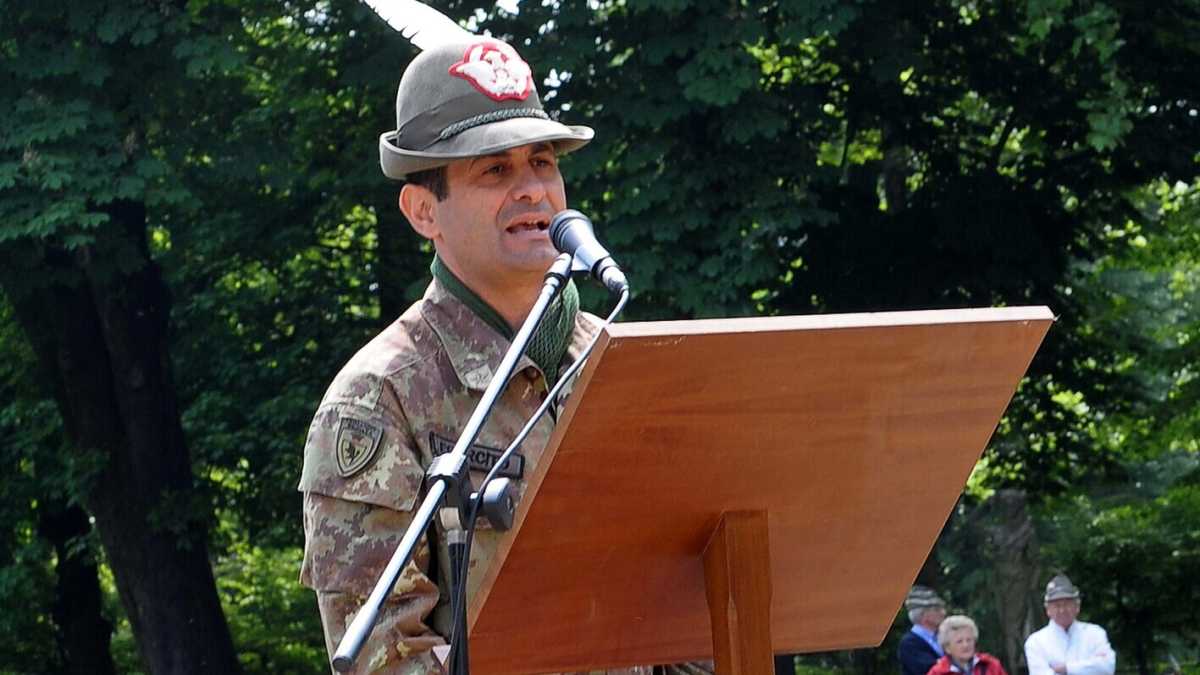Immagine di Francesco Paolo Figliuolo e il triumvirato potentino al governo