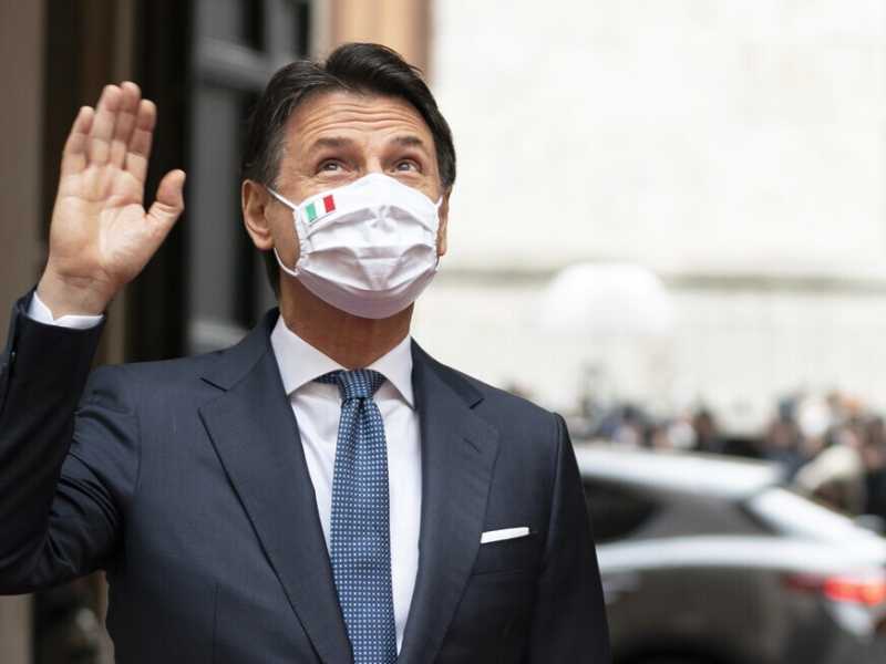 L'azzardo del Pd su Conte
