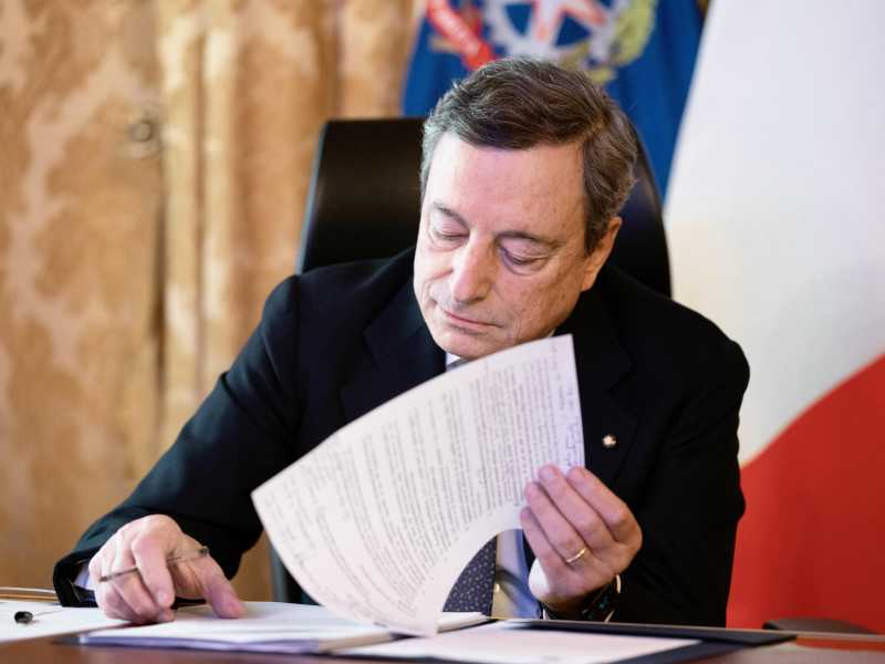 Il premier Mario Draghi (Ansa)