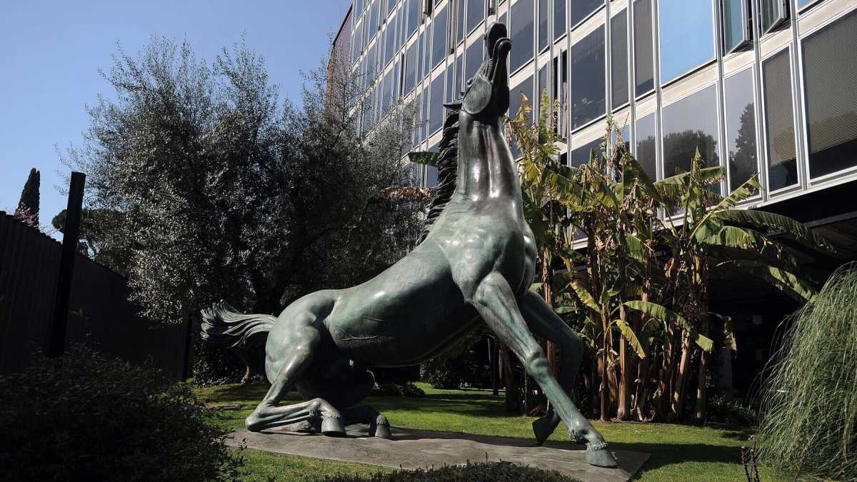 Immagine di Draghi alla prese con la "foresta Rai". Il valzer dei partiti e dei nuovi vertici