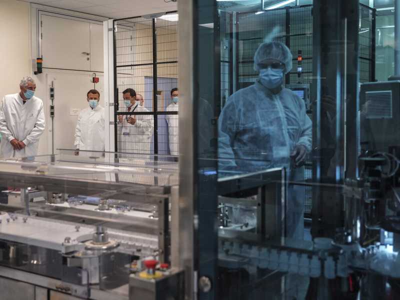 Il virus “buono” e la benedetta avidità delle case farmaceutiche