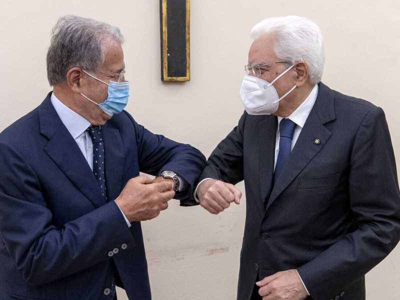Romano Prodi e Sergio Mattarella (Ansa)