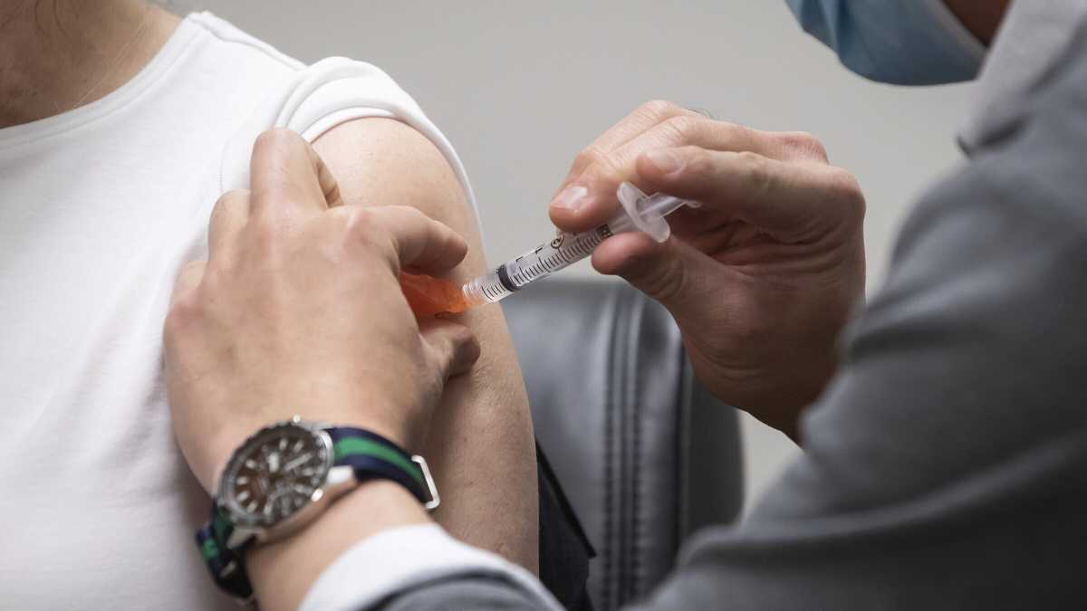 Immagine di Pillola, vaccini e rischio trombosi. Che cosa si sa e che cosa c’è da sapere