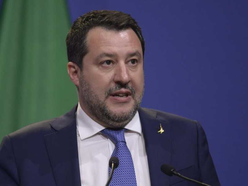 La dura vita di Salvini tra Speranza, Pd, Meloni e Giorgetti: "Sono in fase zen"