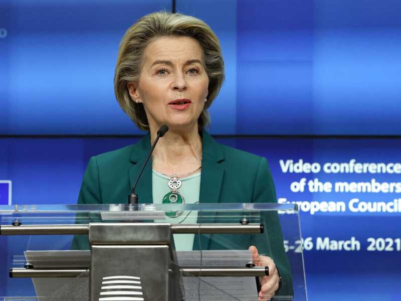 Ursula Von der Leyen (foto EPA)