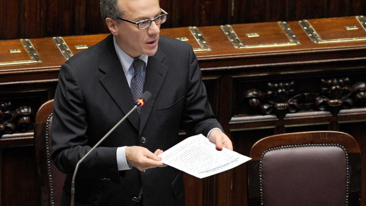 Immagine di "Ma quale sovranismo. Forza Italia partecipi al nuovo campo riformista, anche con il Pd". Parla Elio Vito