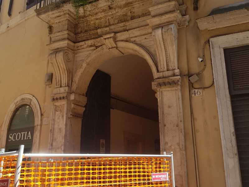 Conte vuole portare la sede del M5s nel palazzo che ospitò l'Api di Rutelli