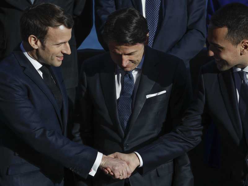 Così la visita di Di Maio ai Gilet gialli impantanò l'estradizione degli ex brigatisti