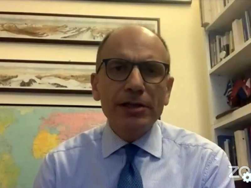 Letta vuole un Pd "simpatico". Ricolfi: "La leggerezza non si impara". La lotta per il sorriso