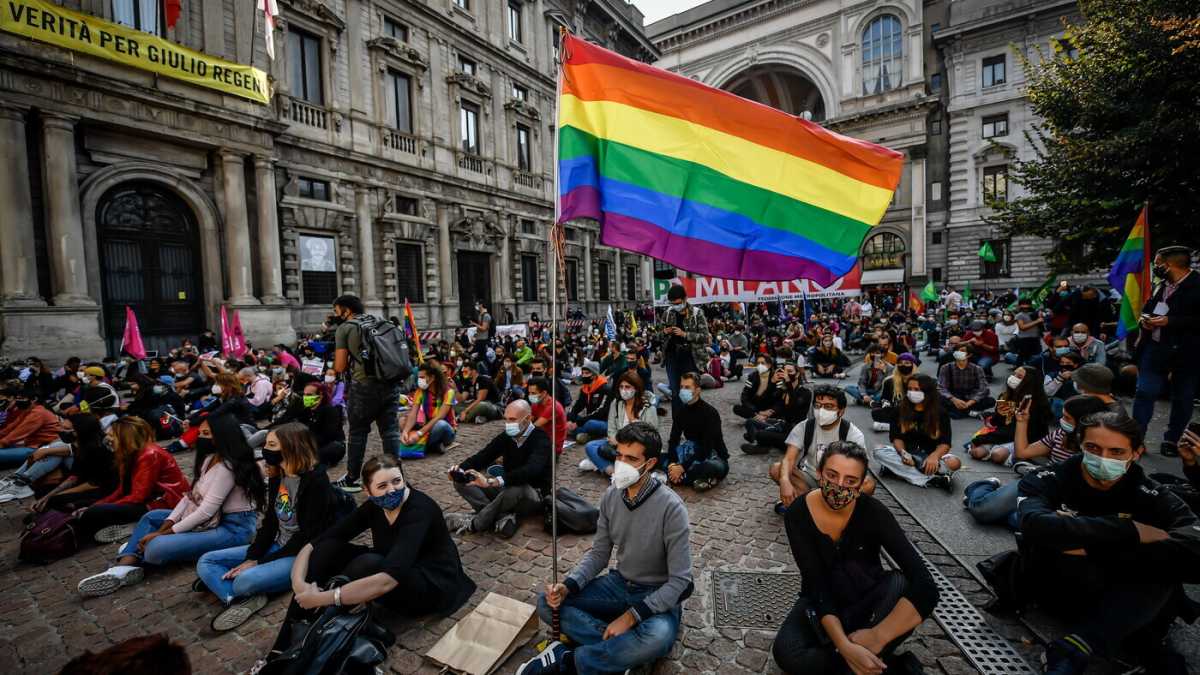 Immagine di Cosa ha detto Mattarella sulla giornata internazionale contro l'omofobia