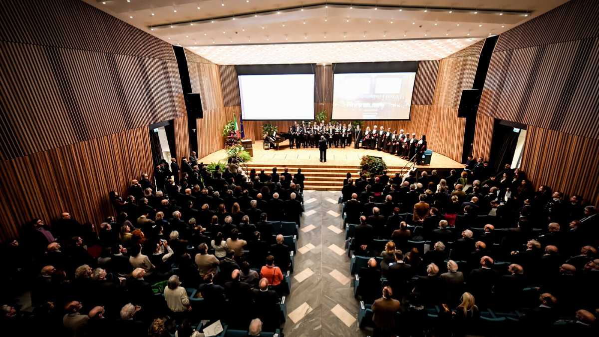 Immagine di "E' ancora università o la Cina di Mao?". Parla il professore Bassani, sospeso dalla Statale