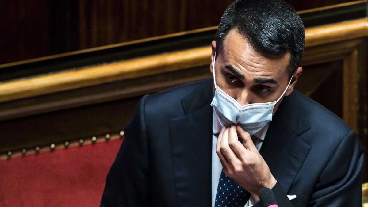 Immagine di Di Maio e il valzer degli ambasciatori: Cardi capo di gabinetto, Ferrara agli Affari politici