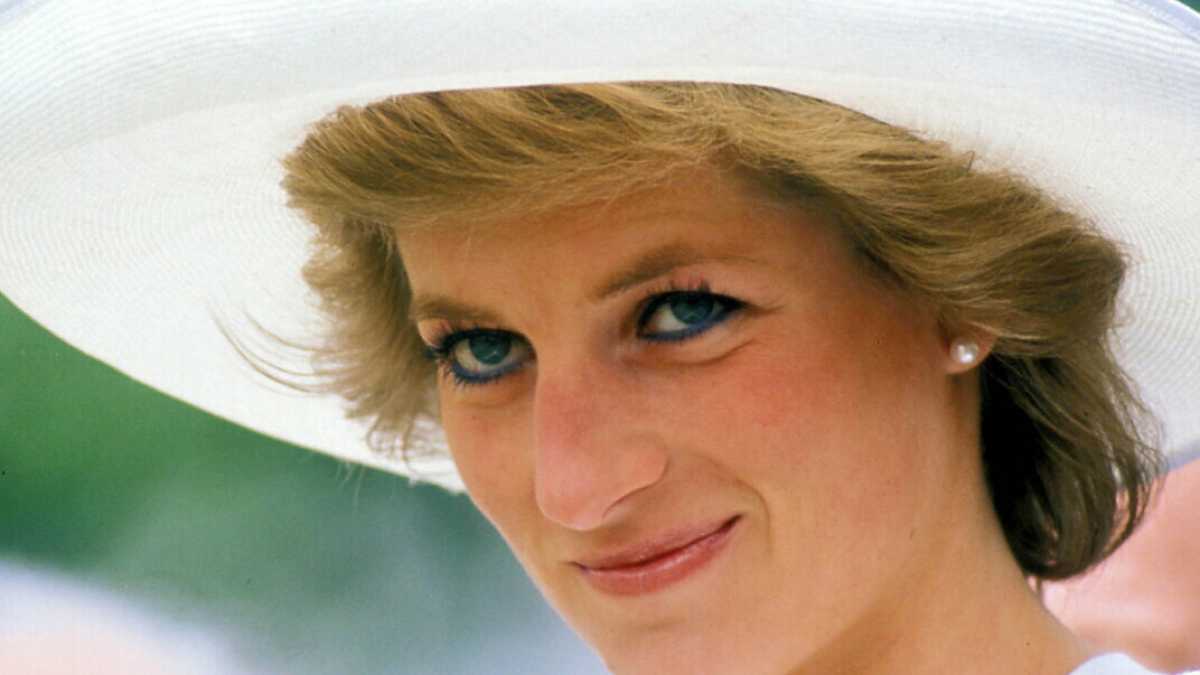 Immagine di Ad affossare la monarchia inglese saranno le interviste, non le paparazzate