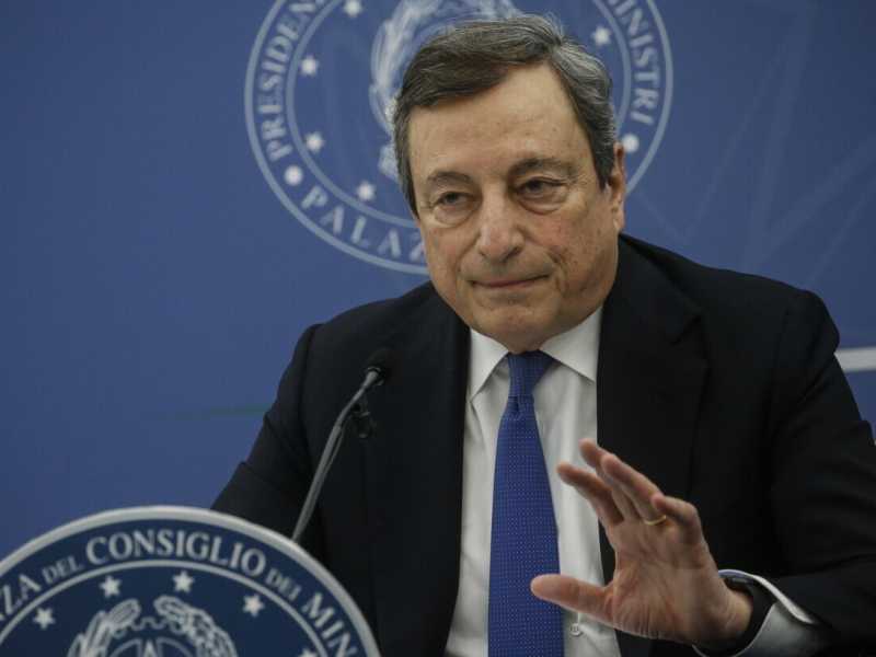 Il premier Mario Draghi (Ansa)