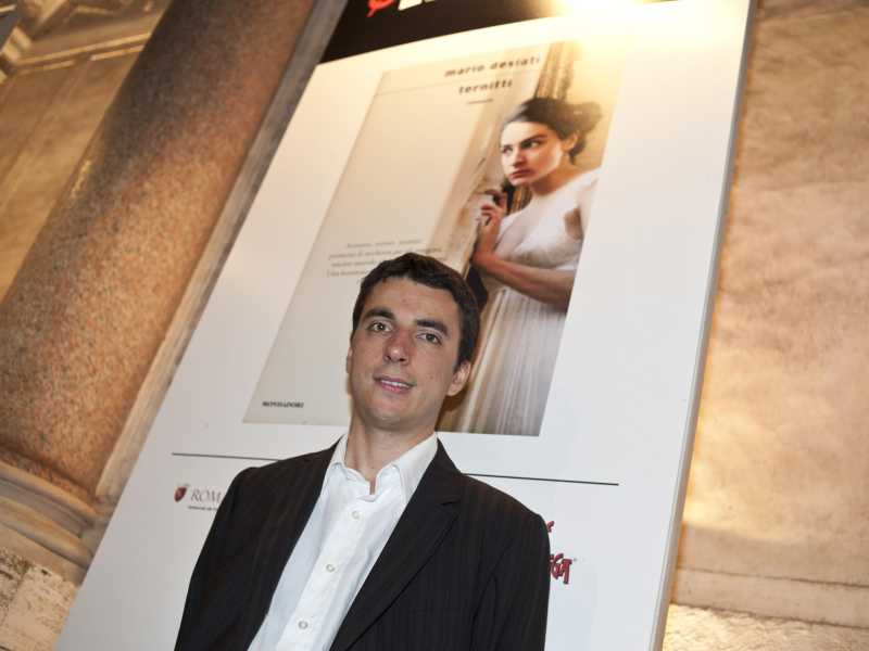 La ricerca della felicità di Mario Desiati e un indimenticabile Veleno