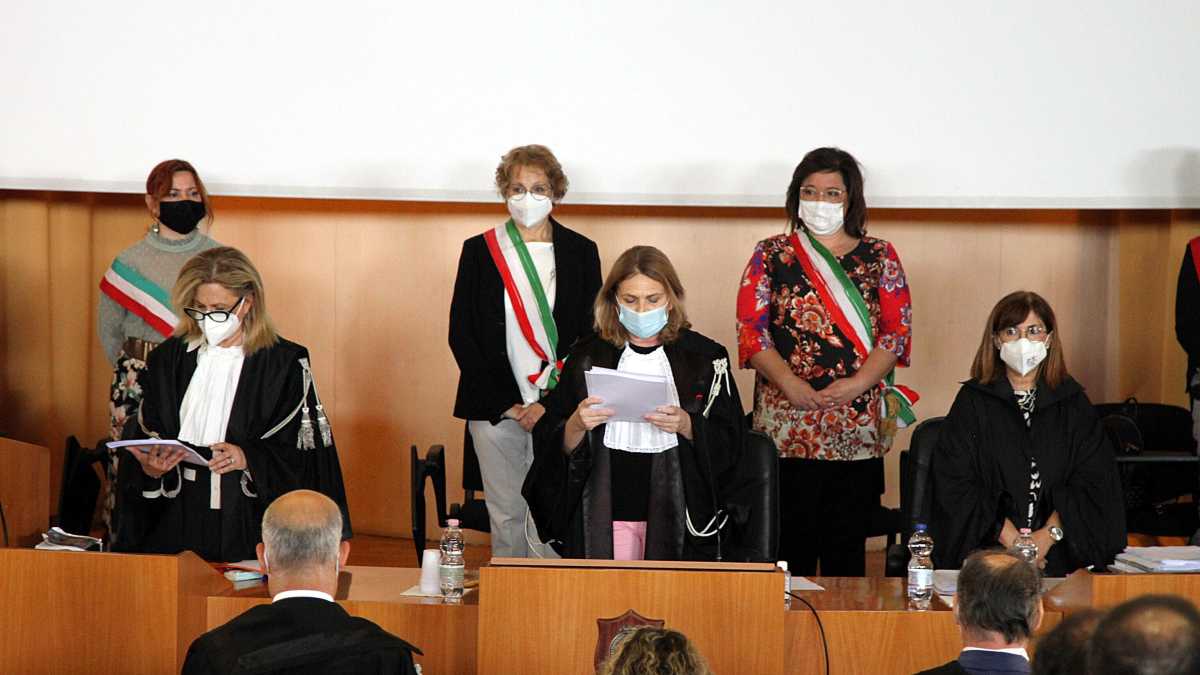 Immagine di Così su Ilva trionfano i peggiori tic del circo mediatico giudiziario