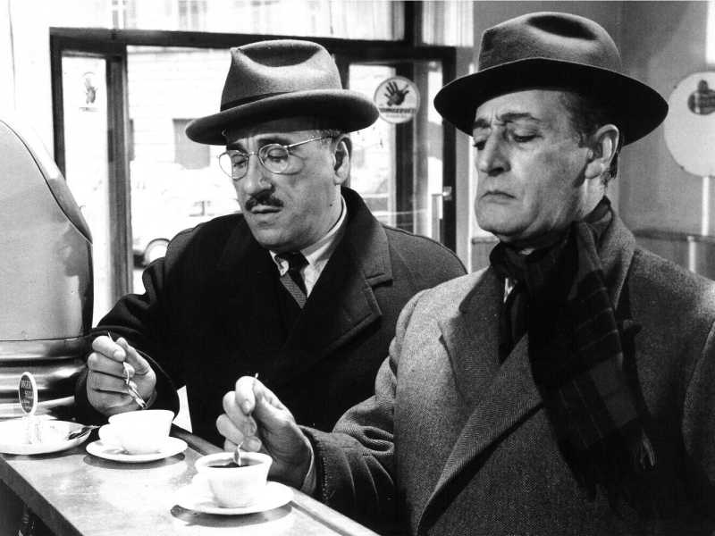 Una scena del film "La banda degli onesti" di Camillo Mastrocinque&nbsp;