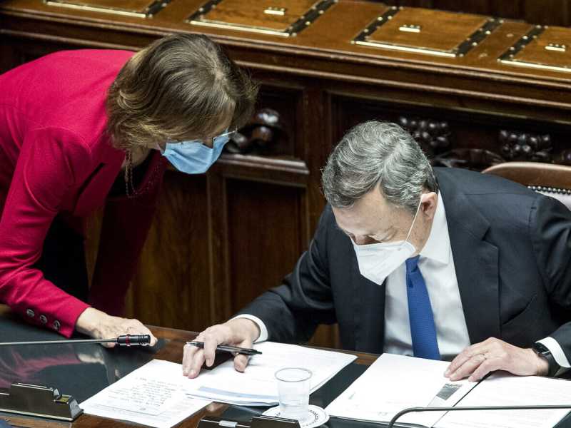 È sprint sulla riforma della giustizia. Il caos M5s favorisce l'accordo