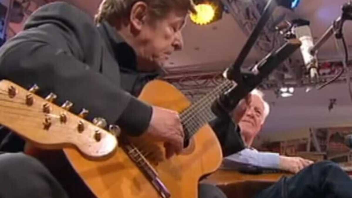 Immagine di Bruno Battisti D’Amario, la chitarra esoterica di Morricone