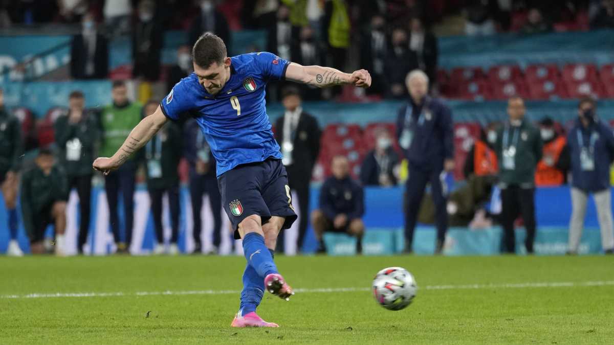 Immagine di Viva Andrea Belotti, attaccante che non fa gol ma segna il rigore più difficile