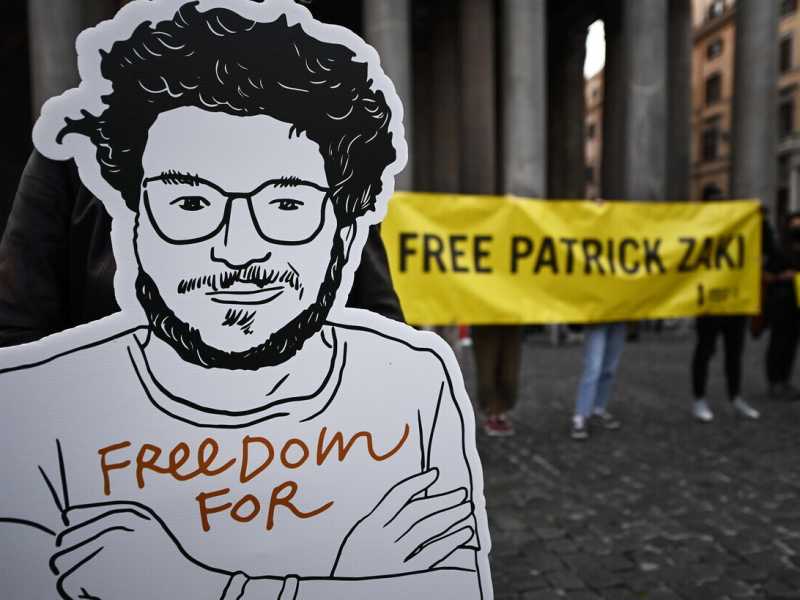 Flashmob a Roma per la liberazione di&nbsp;Patrick Zaki (Ansa)<br />