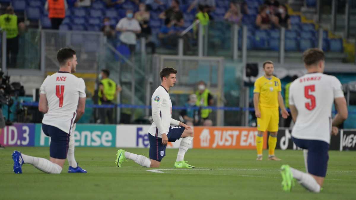 Immagine di Che fine hanno fatto i moralisti del calcio in ginocchio?