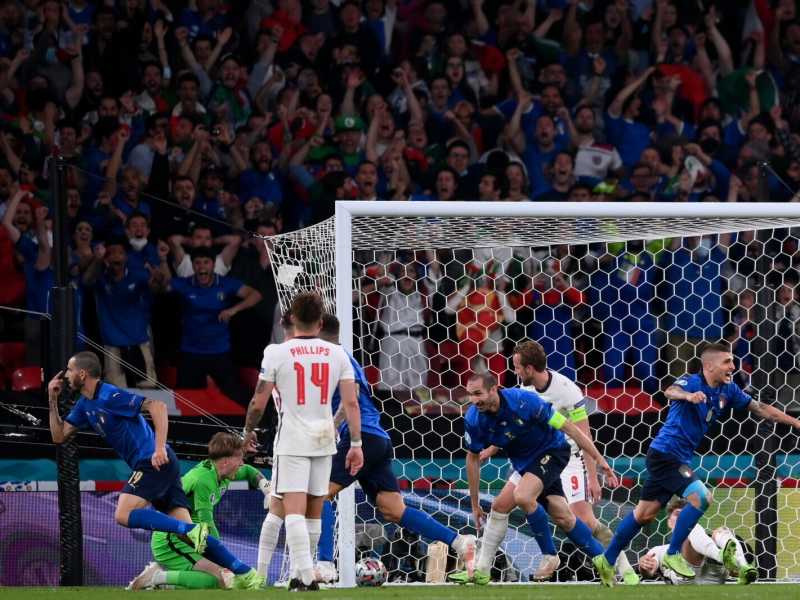 It's coming Rome. L'Italia batte l'Inghilterra a Wembley, Azzurri campioni d'Europa