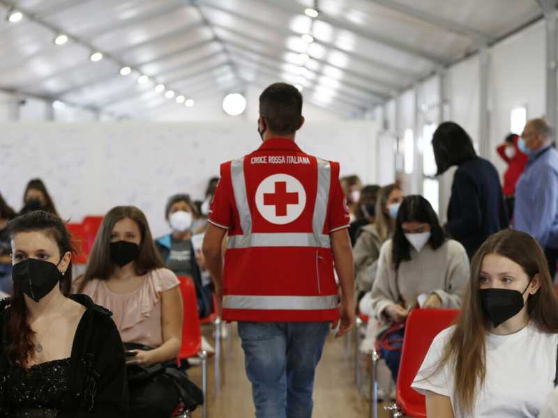 Un hub vaccinale per i maturandi a Roma (Foto Cecilia Fabiano/ LaPresse)&nbsp;<br />
