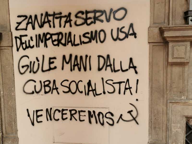 Una scritta comparsa all'Universit&agrave; di Bologna
