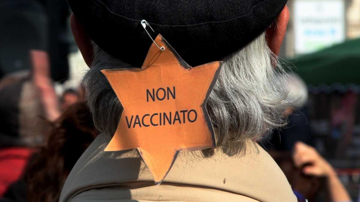 Immagine di È vero, c’è proprio differenza tra essere liberali ed essere cretini
