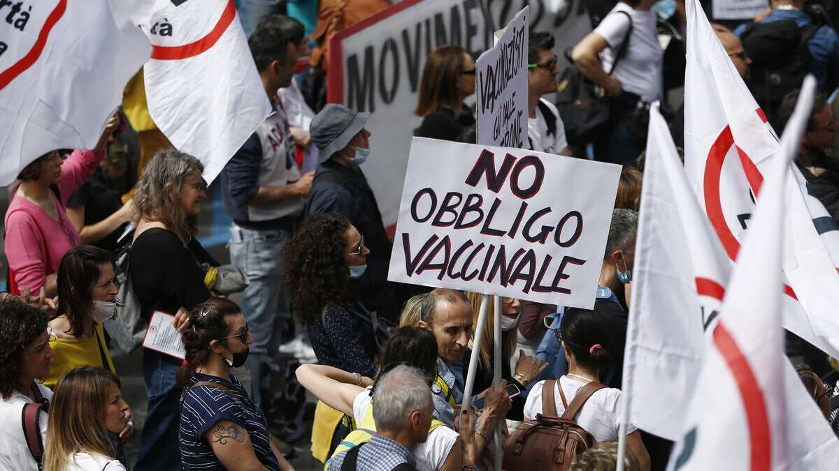 Immagine di Chi non vuole vaccinarsi si faccia da parte