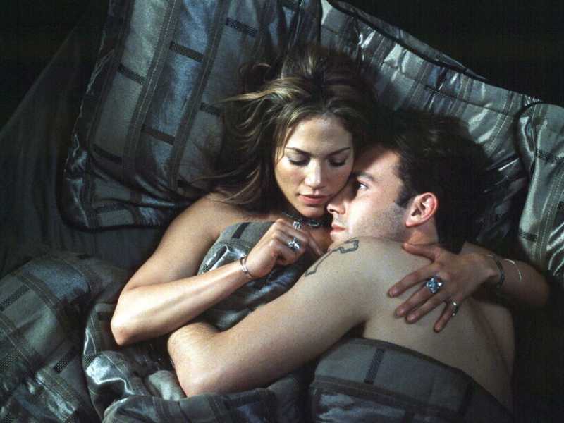 Jennifer Lopez e Ben Affleck in una scena del film " Amore estremo " di Martin Brest&nbsp;<br />